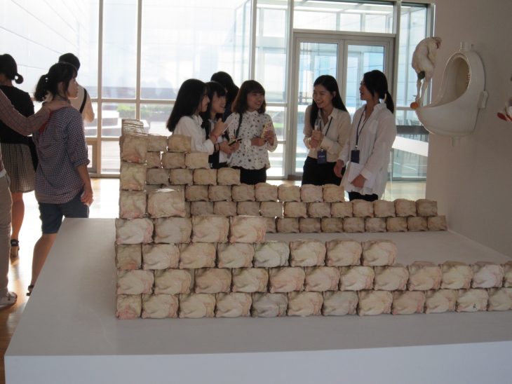 Biennale is Not Hard~ How to Have a Meaningful Busan Biennale 2014